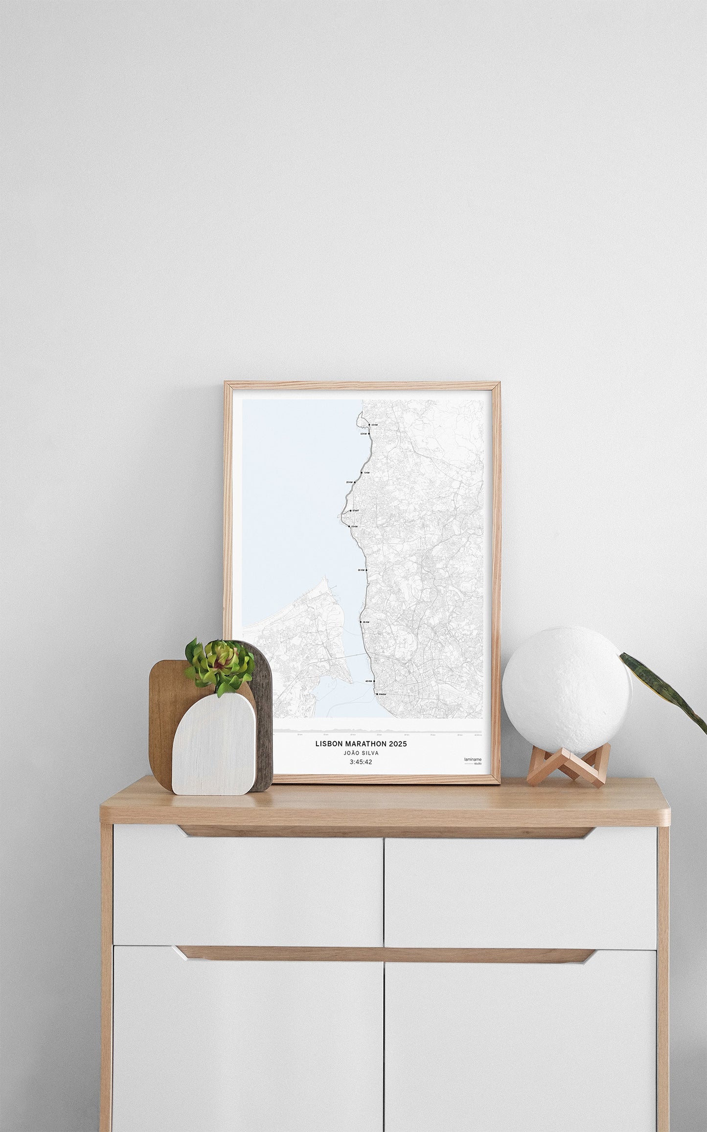 póster maratón lisboa edición 2025 con tu marca y tiempo