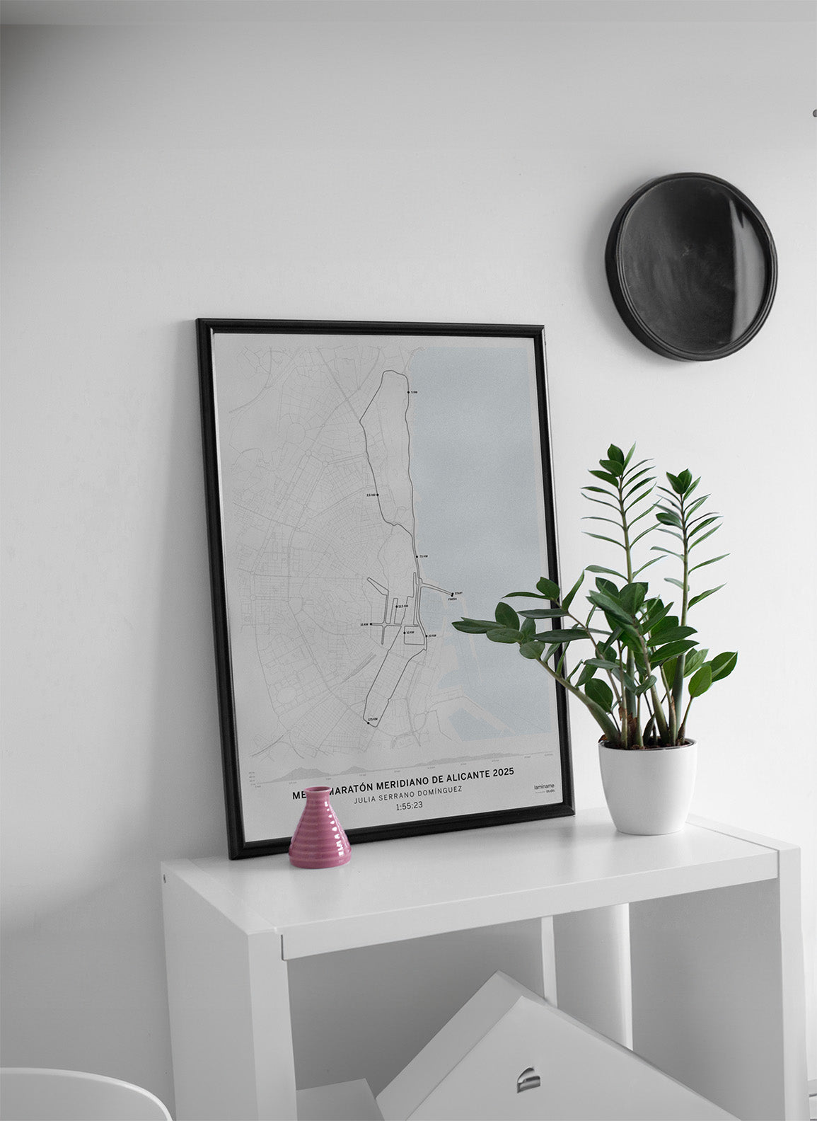Póster con el mapa personalizado de la Meridiano Media Maratón Aguas de Alicante laminame