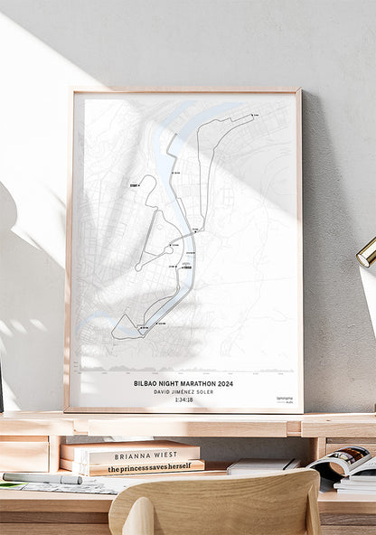 Póster enmarcado del Bilbao Night Maratón 2024 de laminame - diseño exclusivo para recordar la carrera
