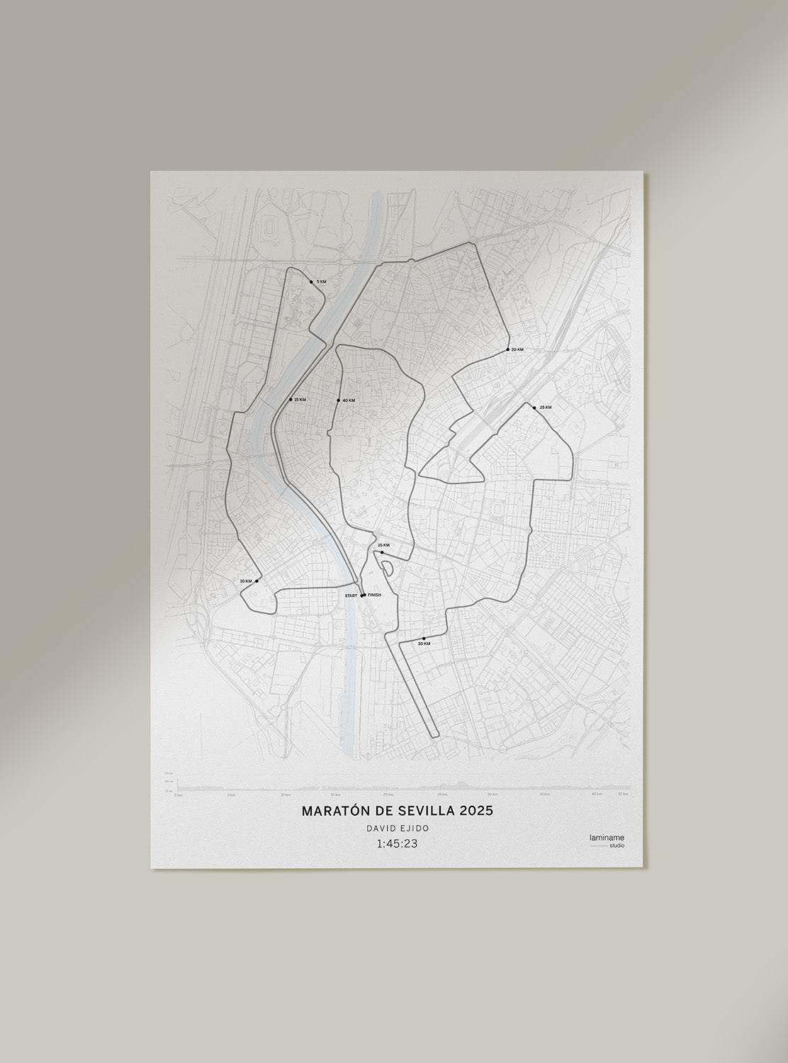 Póster de la Maratón de Sevilla Zurich – Personaliza tu carrera con nombre y tiempo
