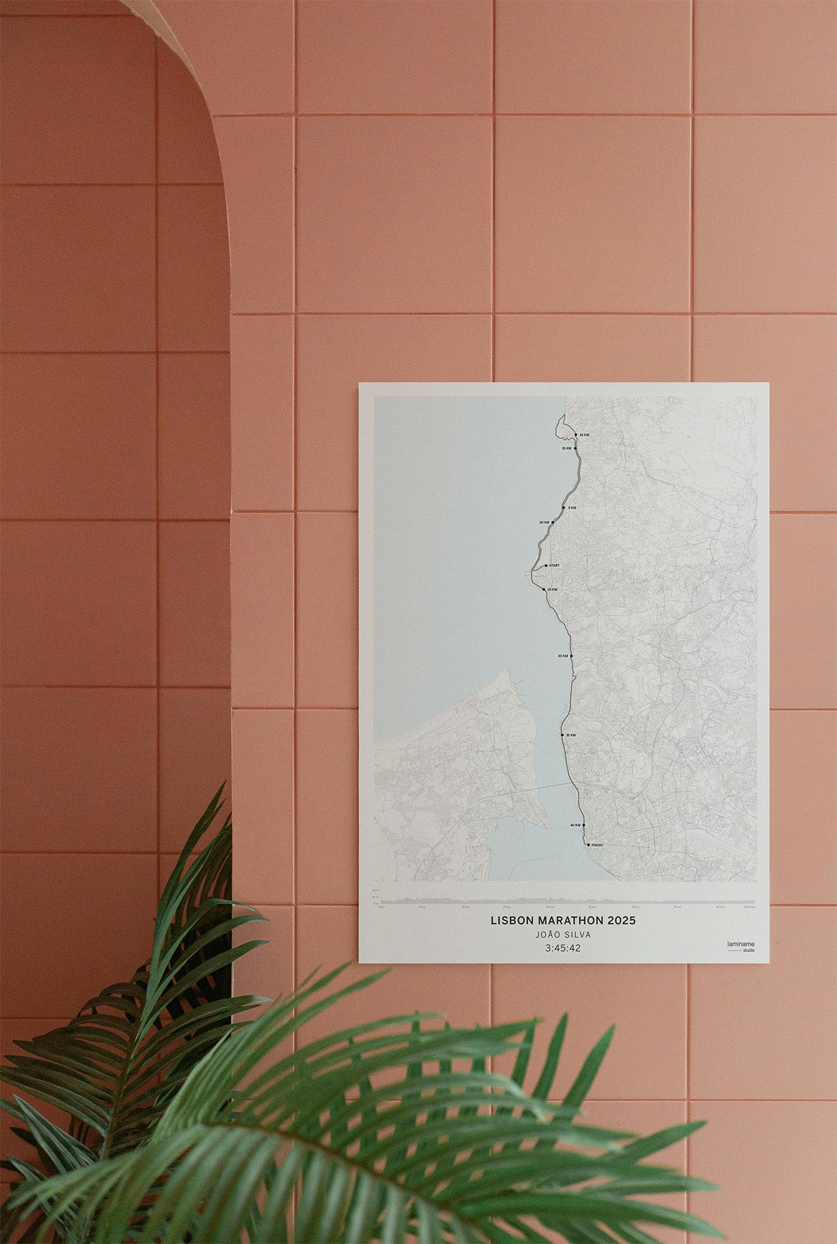 póster running maratón lisboa con datos del atleta